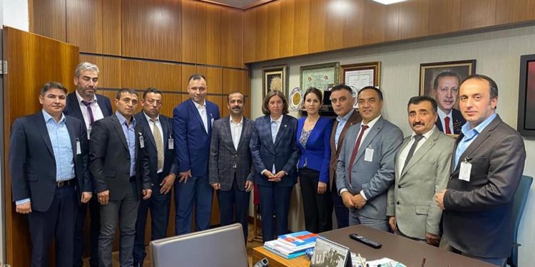 YENİ SENDİKA Sivas il teşkilatımızla birlikte AK Parti Sivas milletvekili Sayın Semiha Ekinci’ye misafir olduk.