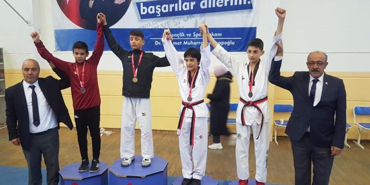 YENİ SENDİKA olarak Ankara il temsilcilerimizden Selçuk Barış’ın kıymetli oğlu Ömer Yağız Barış’ı Kutluyoruz.
