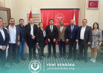 YENİ SENDİKA’dan İzmir İl Sağlık Müdürü Dr. M. Burak Öztop’a Hayırlı Olsun Ziyareti