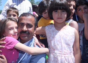 Dünya Kız Çocukları Günü’nü Çocuk Cinayetlerinin ve İstismarlarının Gölgesinde Kutluyoruz