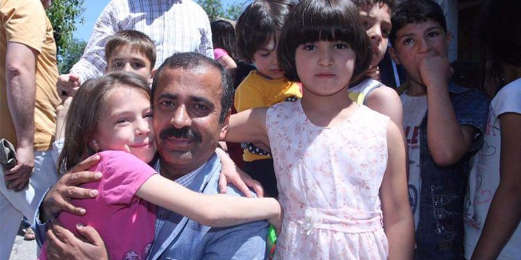 Dünya Kız Çocukları Günü’nü Çocuk Cinayetlerinin ve İstismarlarının Gölgesinde Kutluyoruz