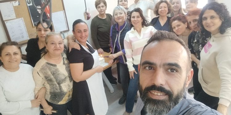Diş Protez Teknisyenleri ve Teknikerleri Günü İzmir’de Kutlandı