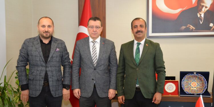 Yeni Sendika’dan Kamu Hastaneleri Genel Müdürü Dr. Hakan Usta’ya Hayırlı Olsun Ziyareti
