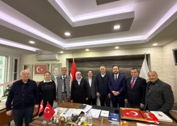 YENİ SENDİKADAN AK PARTİ ZİYARETİ