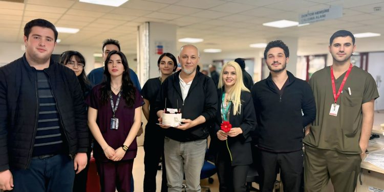 Yeni Sendika Gülhane Temsilciliğinden Acil Servise 14 Mart Tıp Bayramı Ziyareti