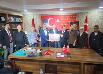Eskişehir Yeni Sendika’dan MHP İl Başkanı Ayhan SEZER’e Hayırlı olsun Ziyareti