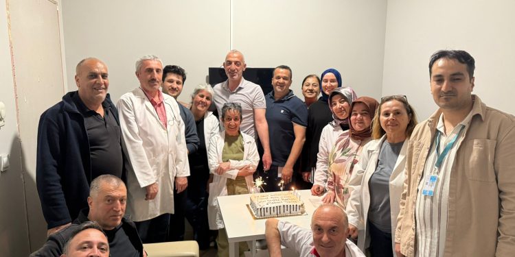 Yeni Sendika Yalova’dan 28 Nisan Dünya Laborantlar Günü’nde Anlamlı Kutlama