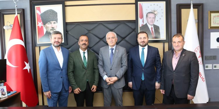 Yeni Sendika’dan TİTCK Başkanı Hüseyin Çelik’e Hayırlı Olsun Ziyareti